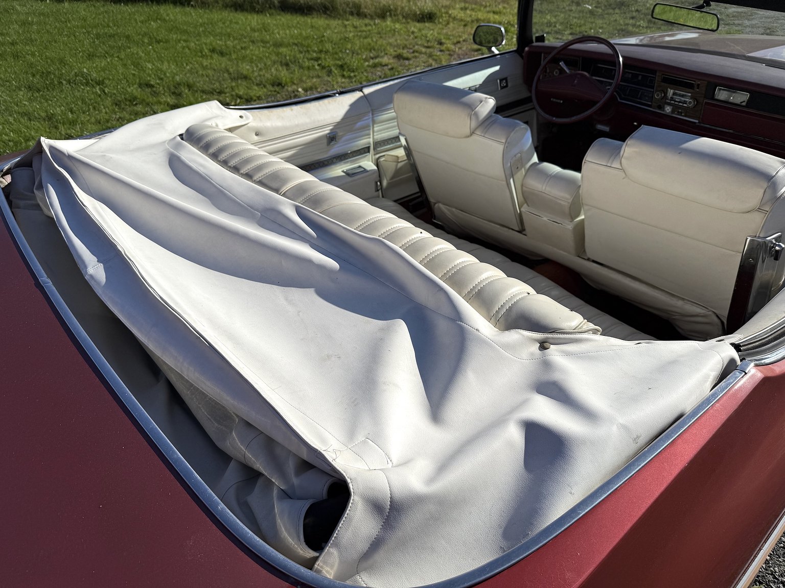 Exteriörbild på 1975 Oldsmobile Delta 88