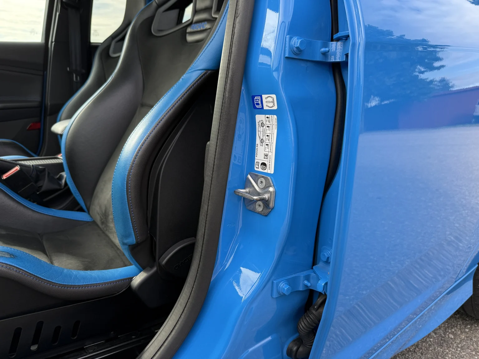 Interior image of 2018 Ford Focus RS (6)