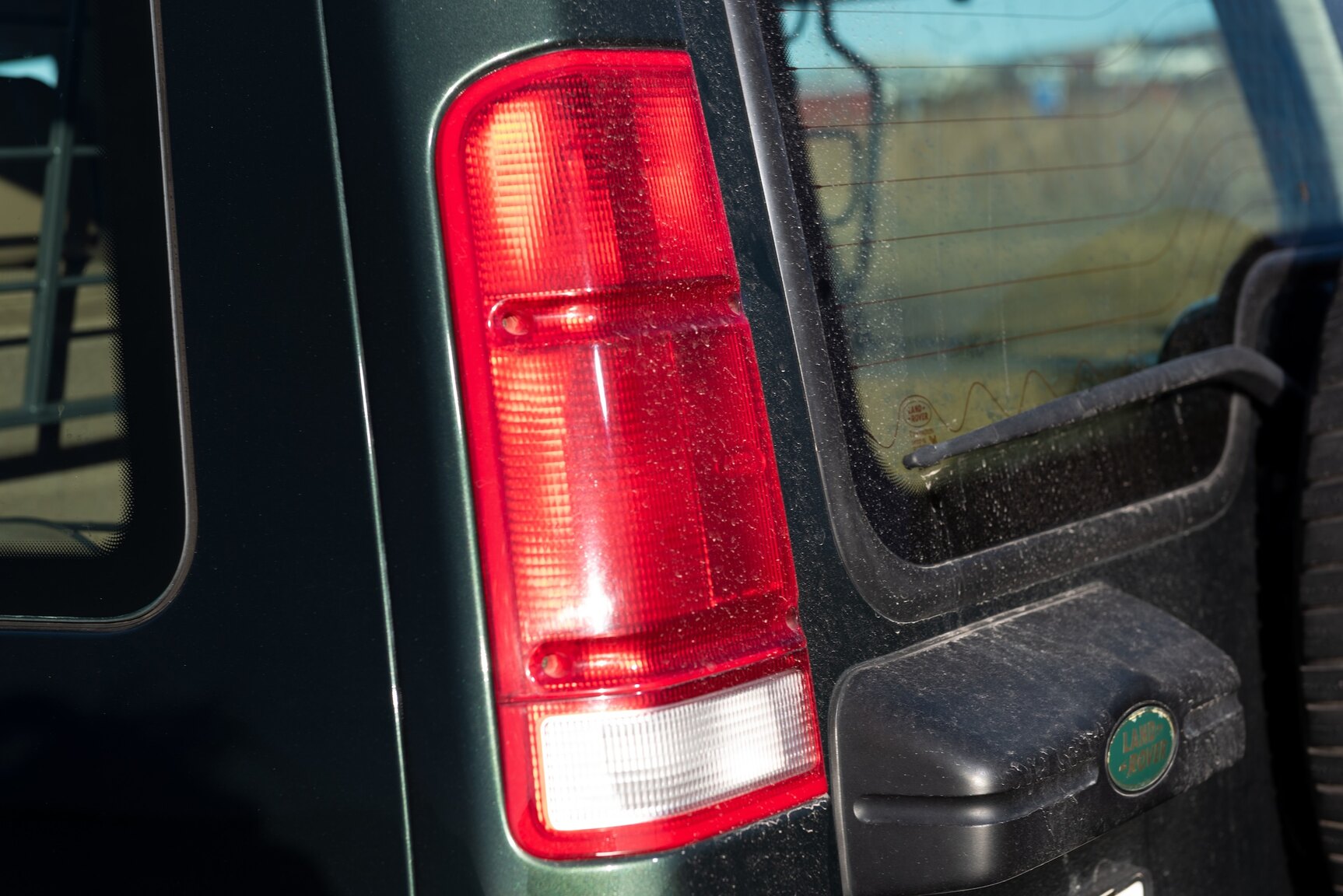 Exterior image of 1999 Land Rover Discovery 4.0 V8