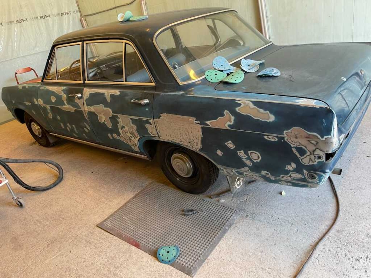 Image of 1965 Opel Record Deluxe miscellaneous