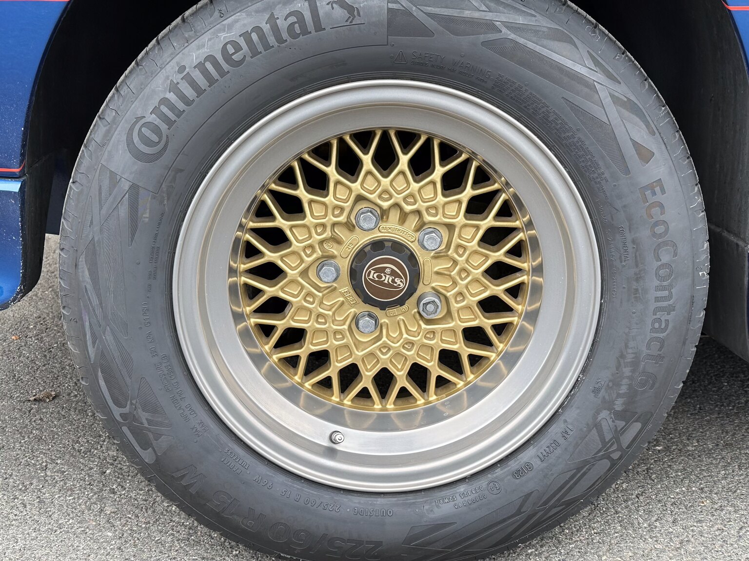 Exterior image of 1987 Lotus Esprit Turbo HCi (78)