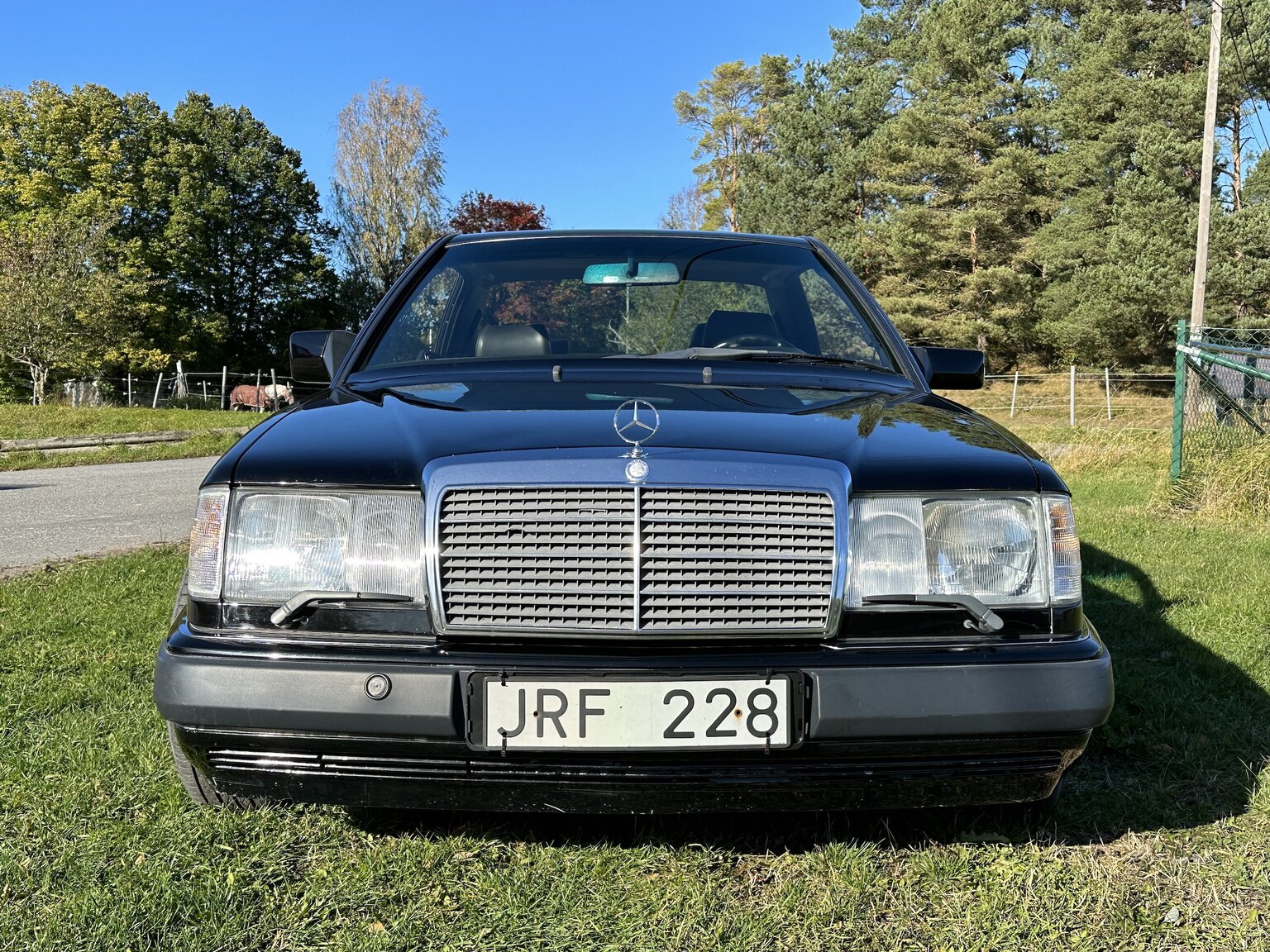Exterior image of 1990 Mercedes-Benz 300 CE 24V