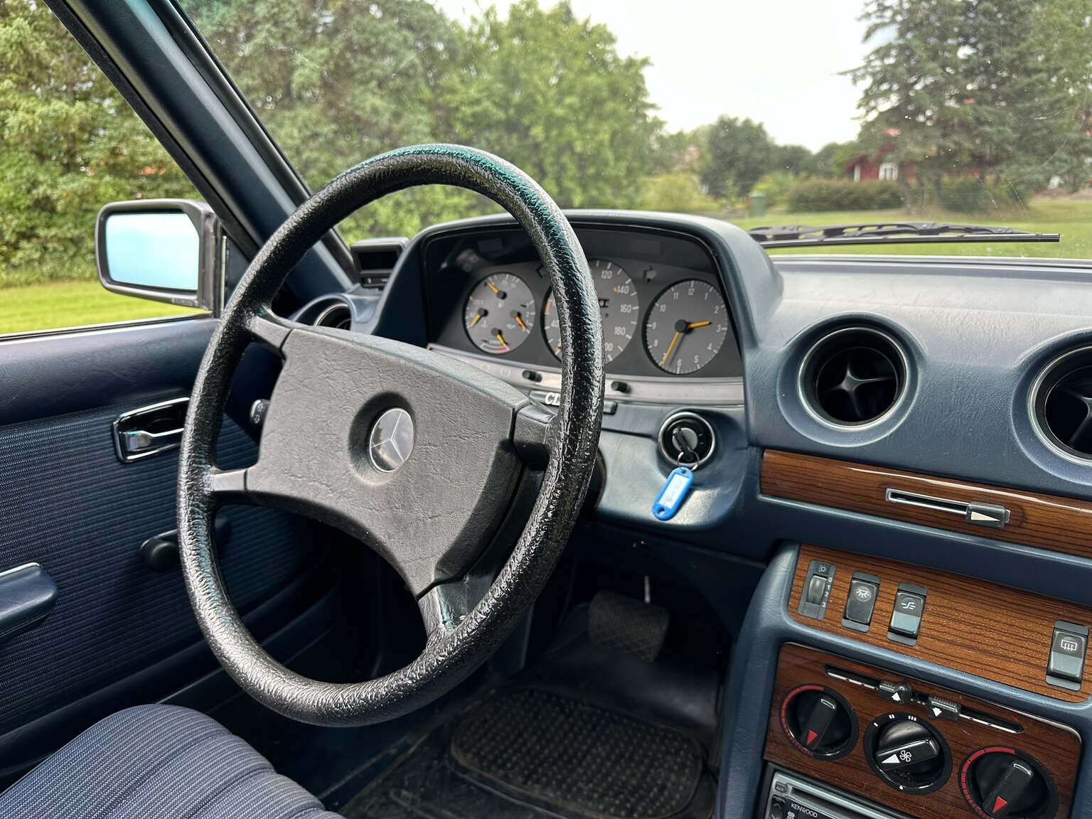 Interiörbild 1984 Mercedes-Benz 230 CE