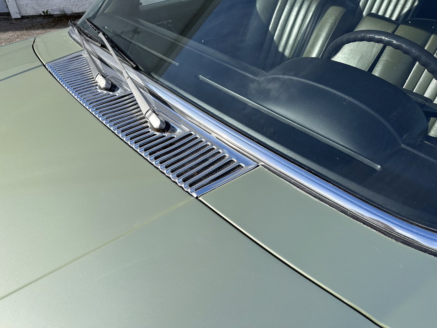 Exteriörbild på 1975 Mercedes Benz 450 SEL (35)