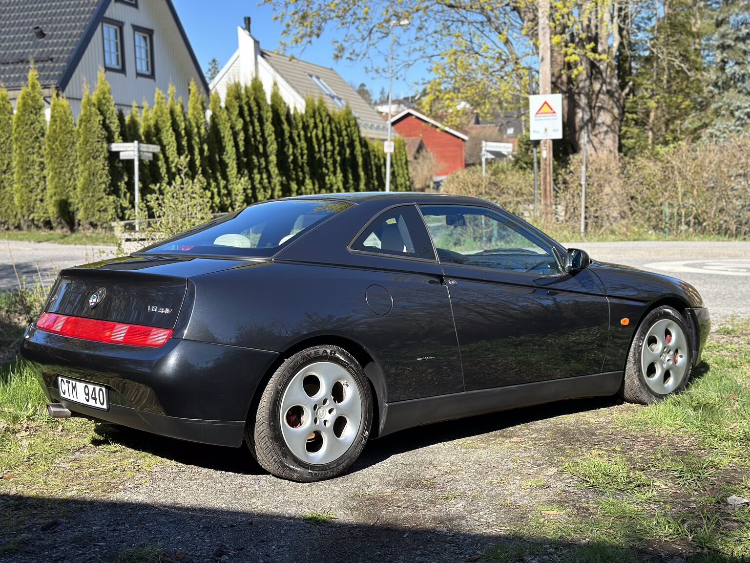 Exteriörbild på 1997 Alfa Romeo GTV 3.0