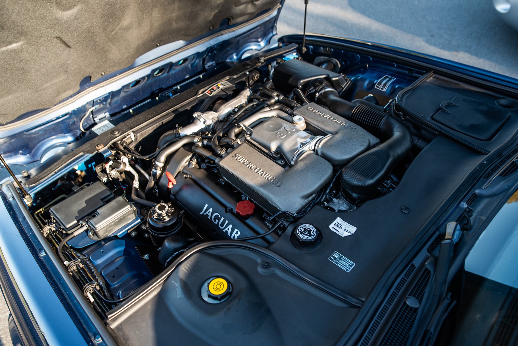 Image of 2001 Jaguar XJR mechanics