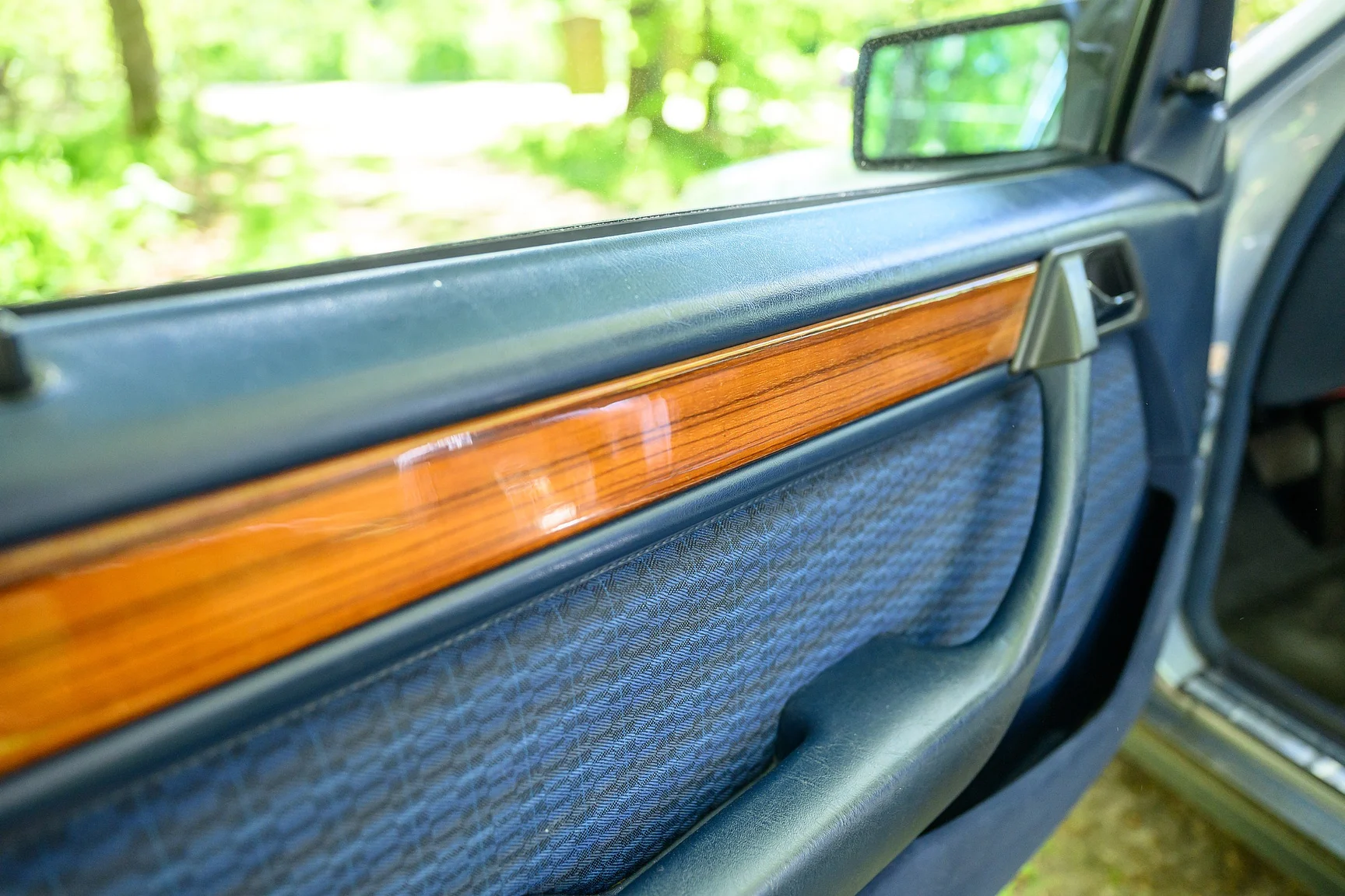 Innenraumfoto von 1992 Mercedes-Benz 300 TE (38)