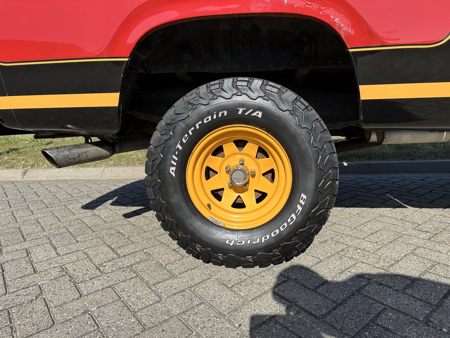Aussenfoto 1979 Dodge Power Wagon Macho