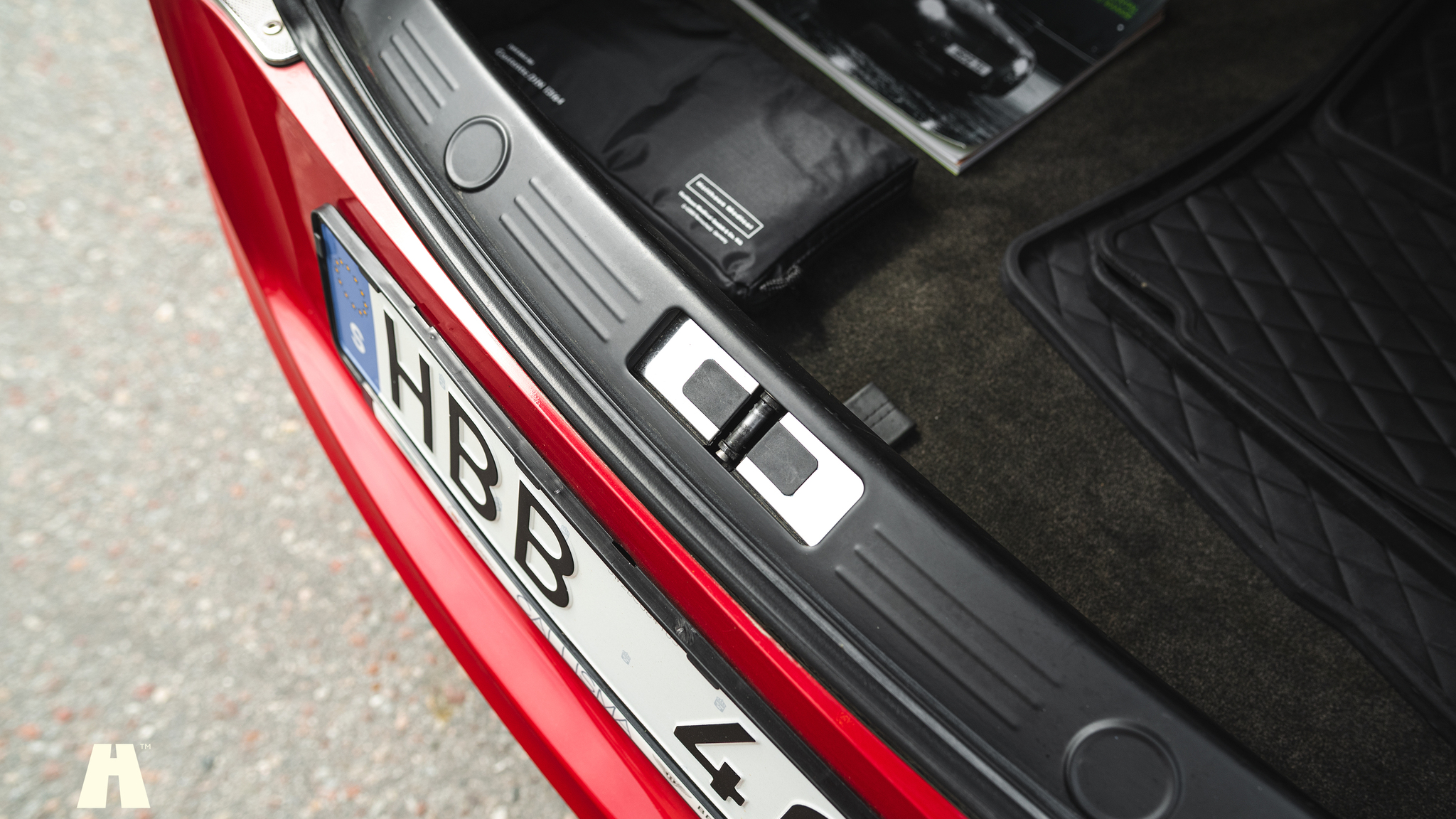 Innenraumfoto von 2013 Bentley Continental GT V8 (59)