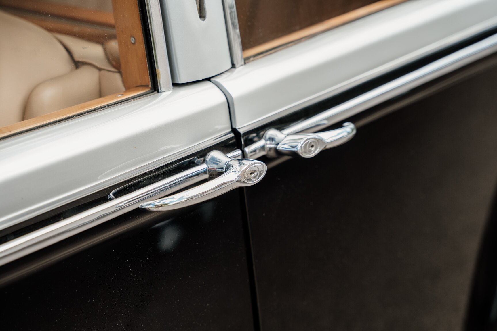Exteriörbild på 1949 Rolls Royce Silver Wraith