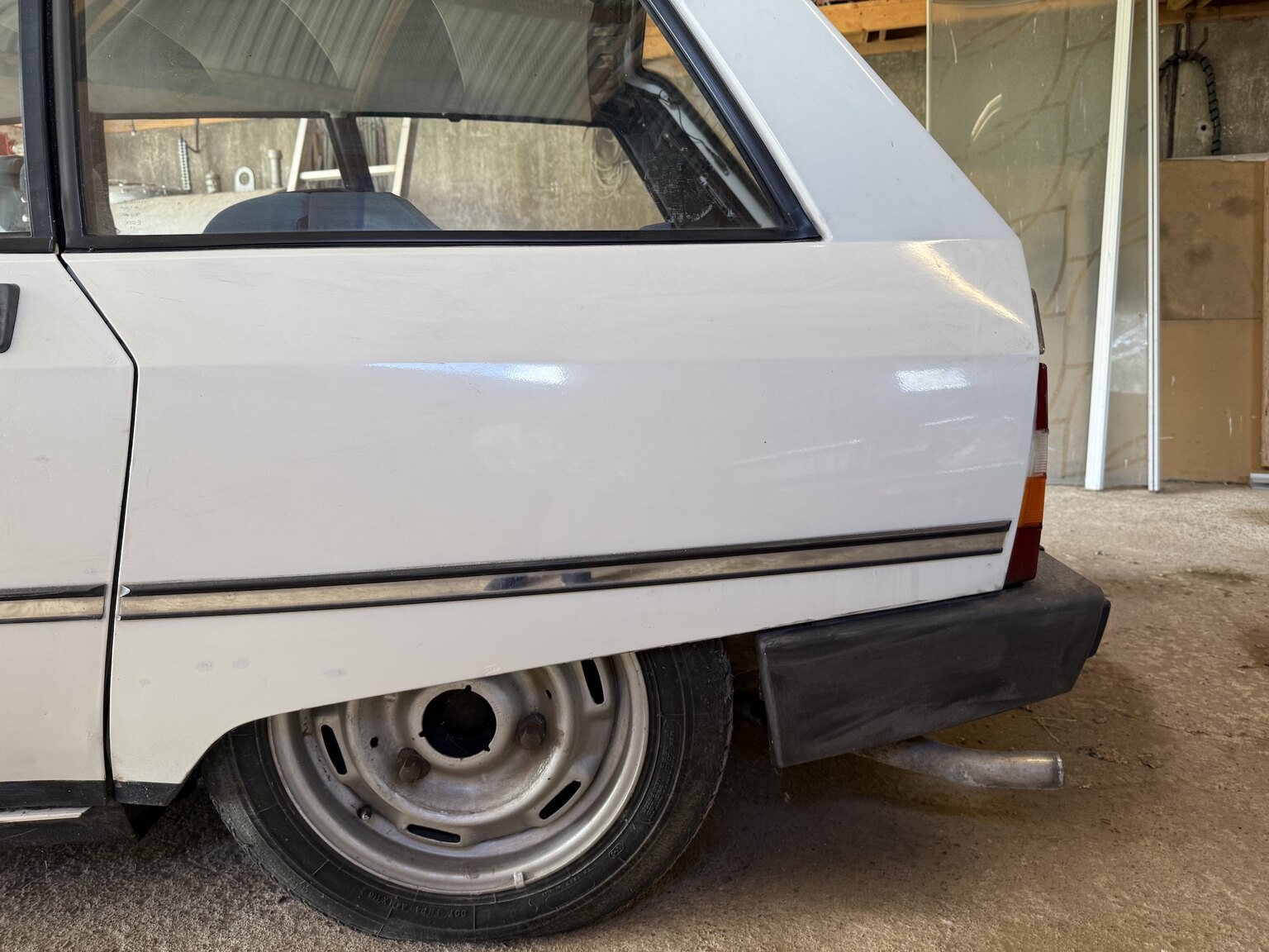 Exterior image of 1984 Citroën GSA Break