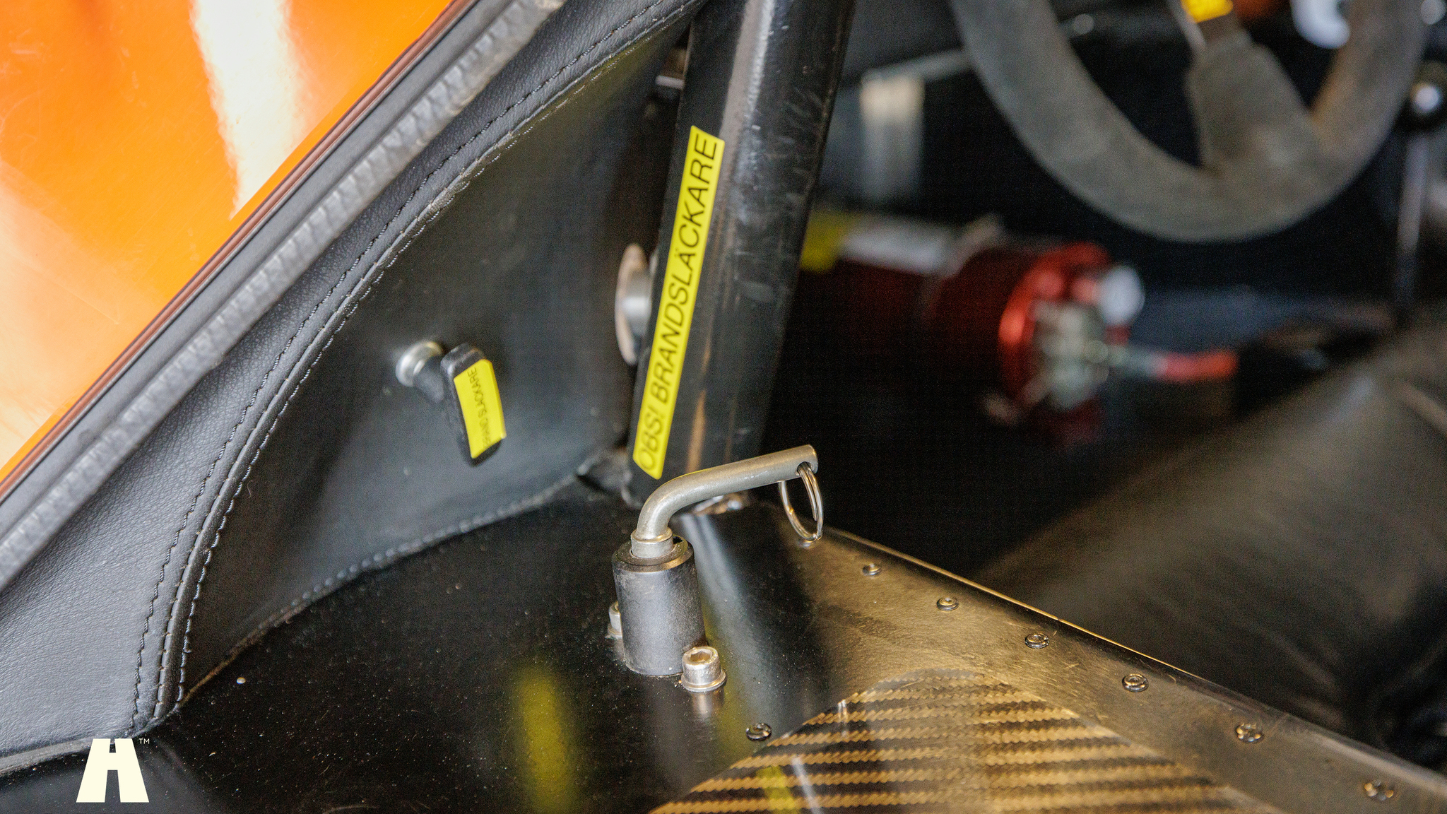 Interior image of 2006 Ultima GTR (31)