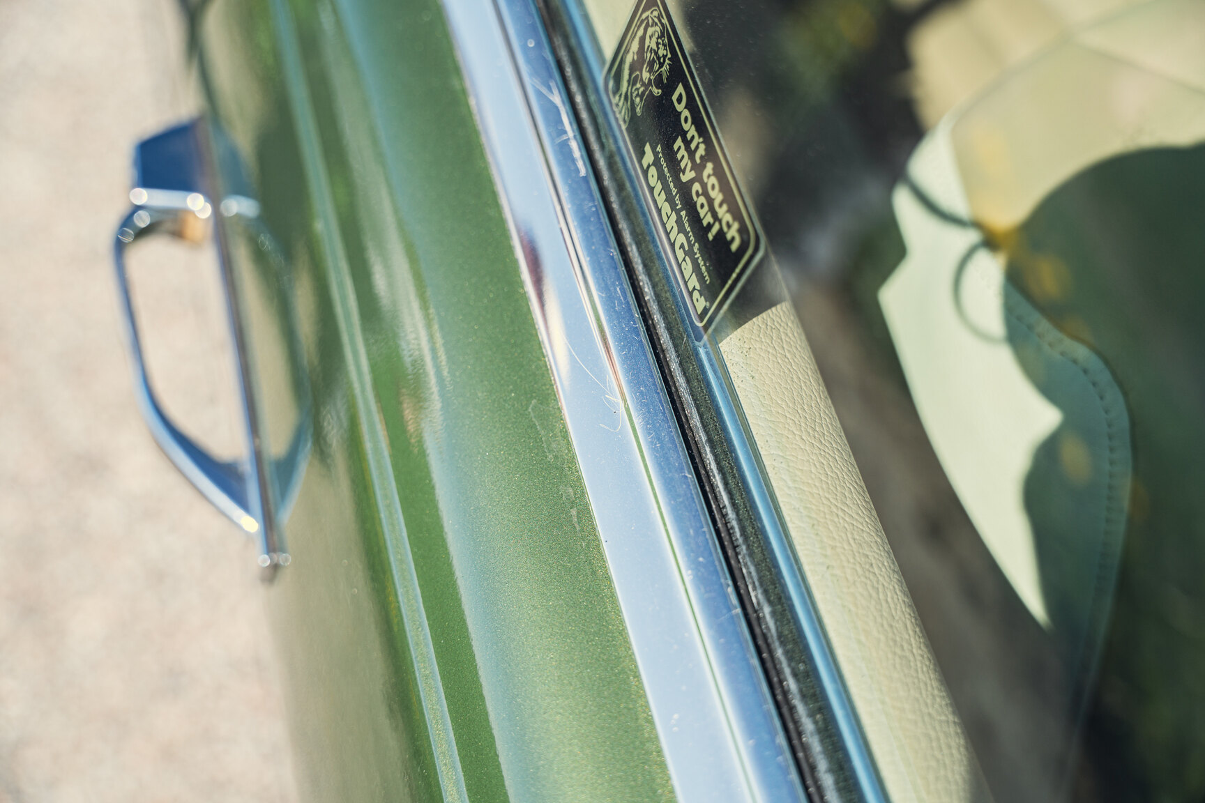 Exterior image of 1976 Mercedes-Benz 450 SLC (74)