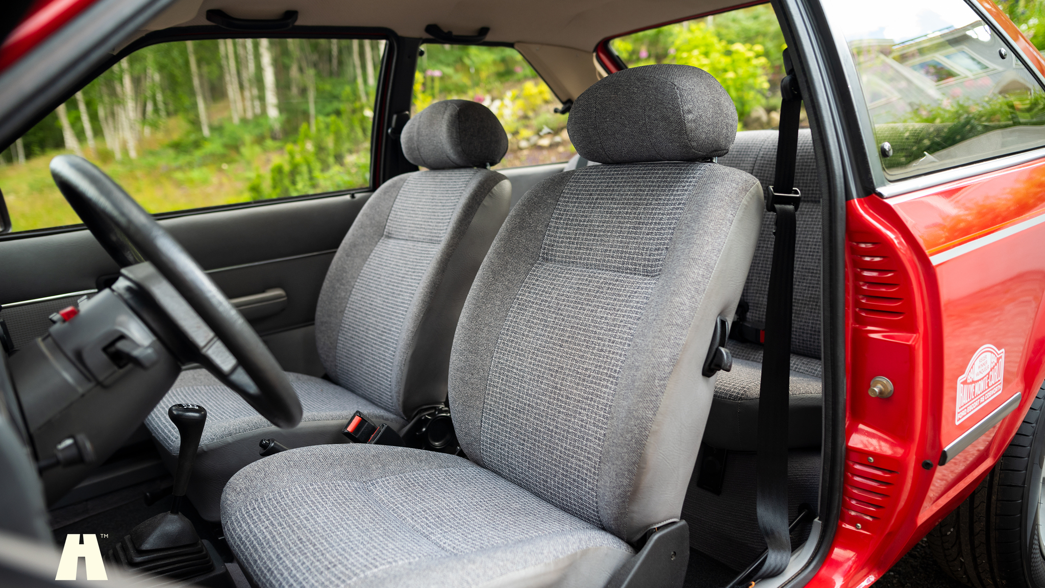 Interior image of 1986 Ford Escort 1.6 Hatchback 3-door  (3)