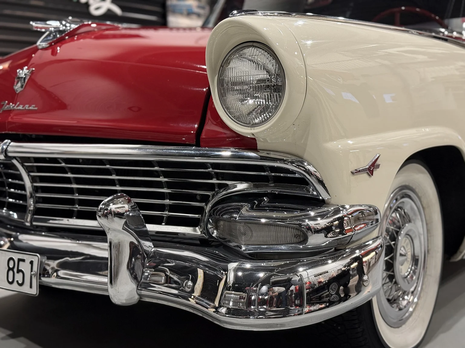 Aussenfoto 1956 Ford Fairlane Sunliner V8 5.1 (50)