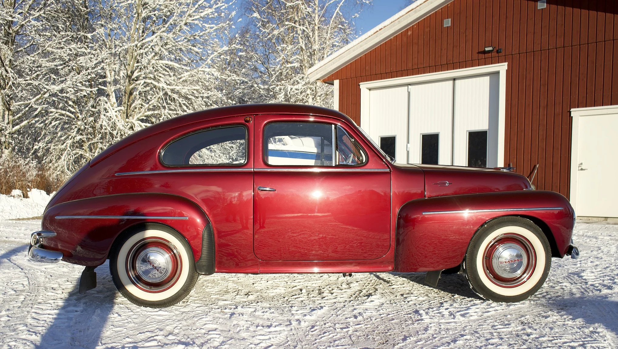 Exterior image of 1953 Volvo PV444 DS (3)