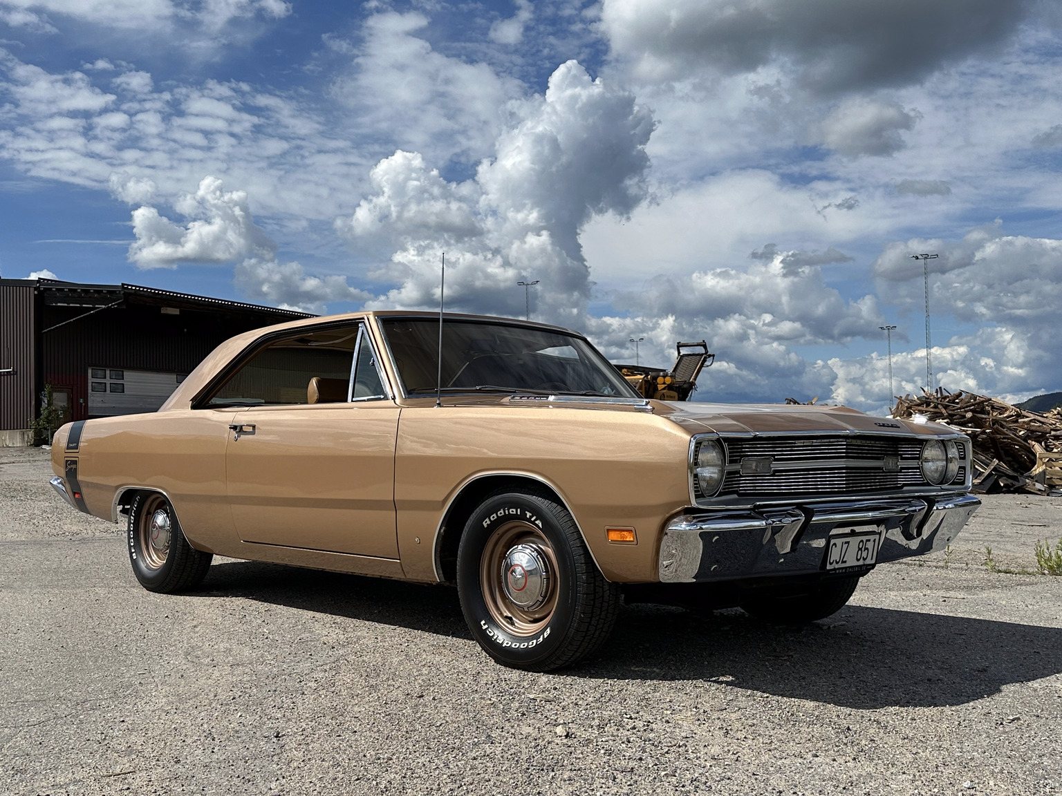 Exterior image of 1969 Dodge Dart Swinger 340 (64)