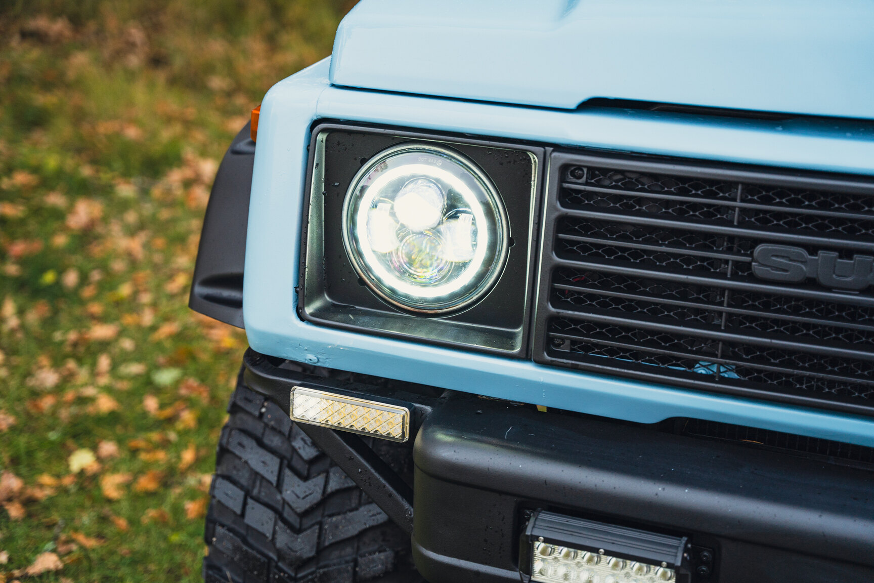 Exterior image of 1987 Suzuki SJ413 A-traktor