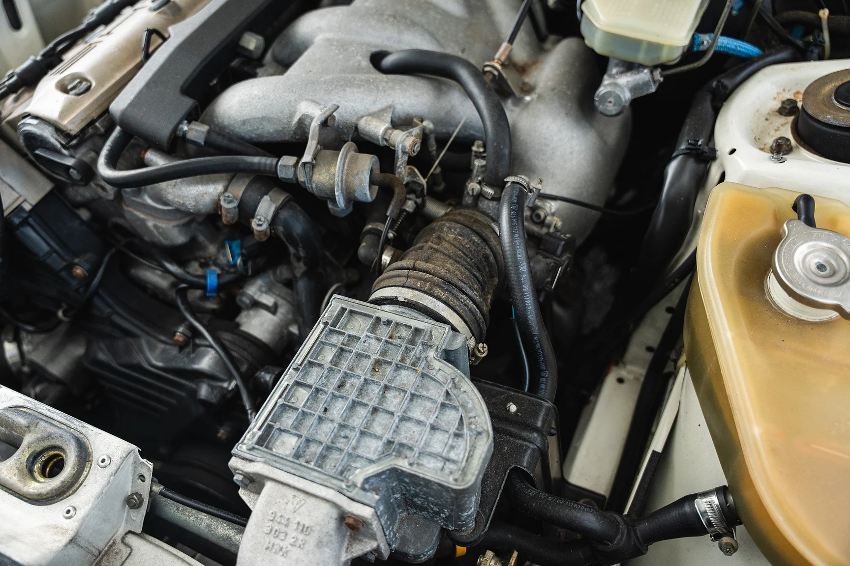 Image of 1990 Porsche 944 S2 Cabriolet  mechanics (17)