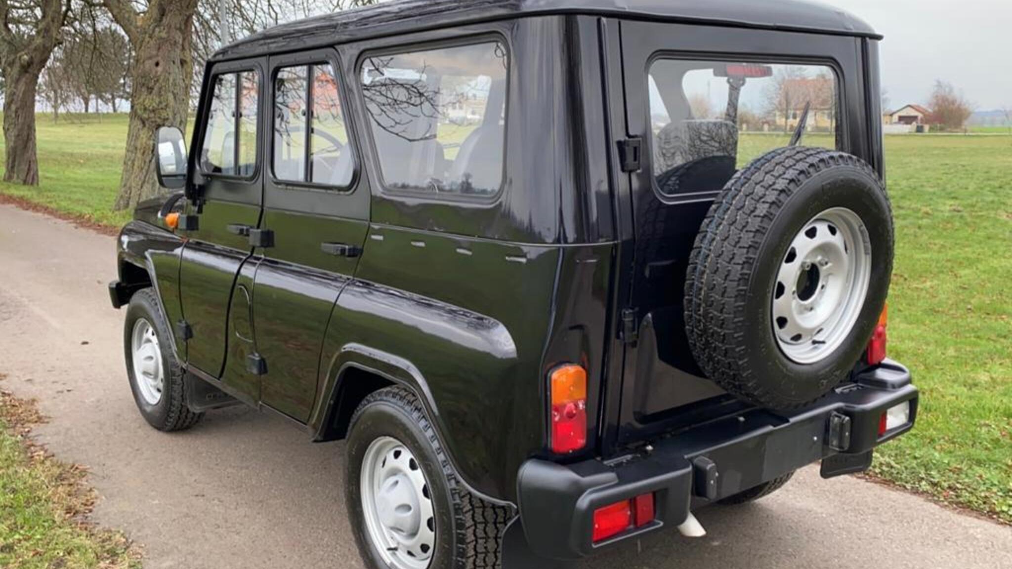 Exteriörbild på 2017 UAZ Hunter (3)