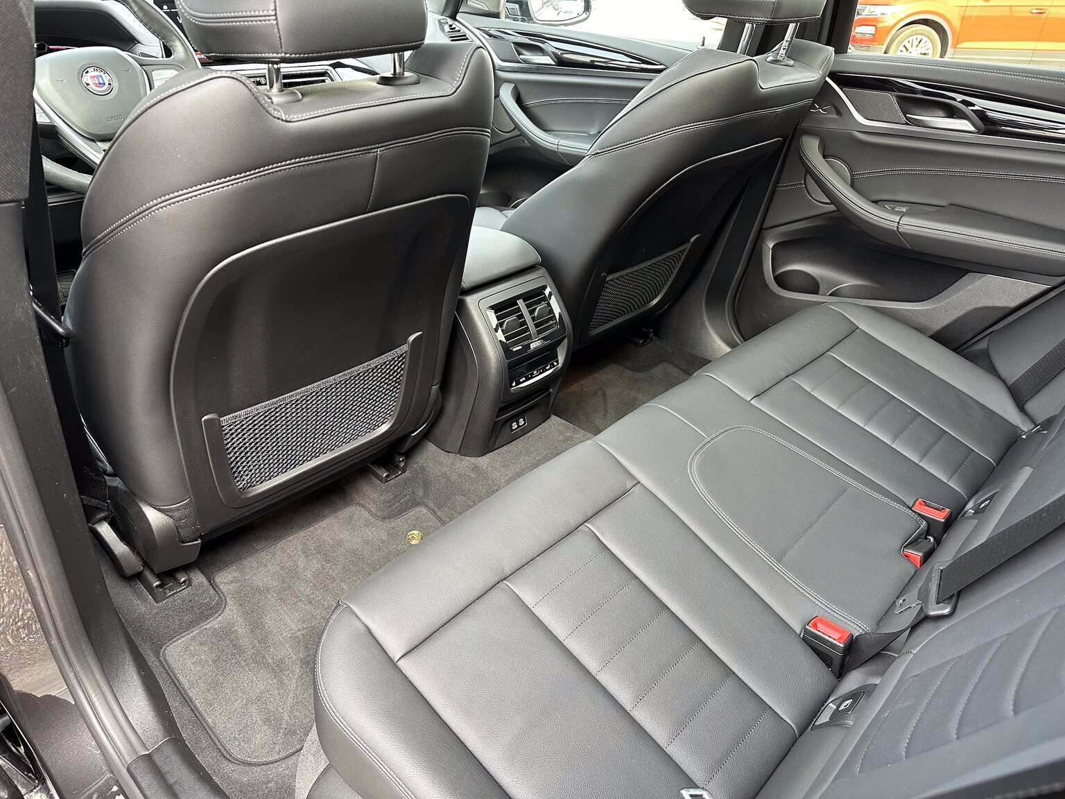 Interior image of 2022 ALPINA XD3