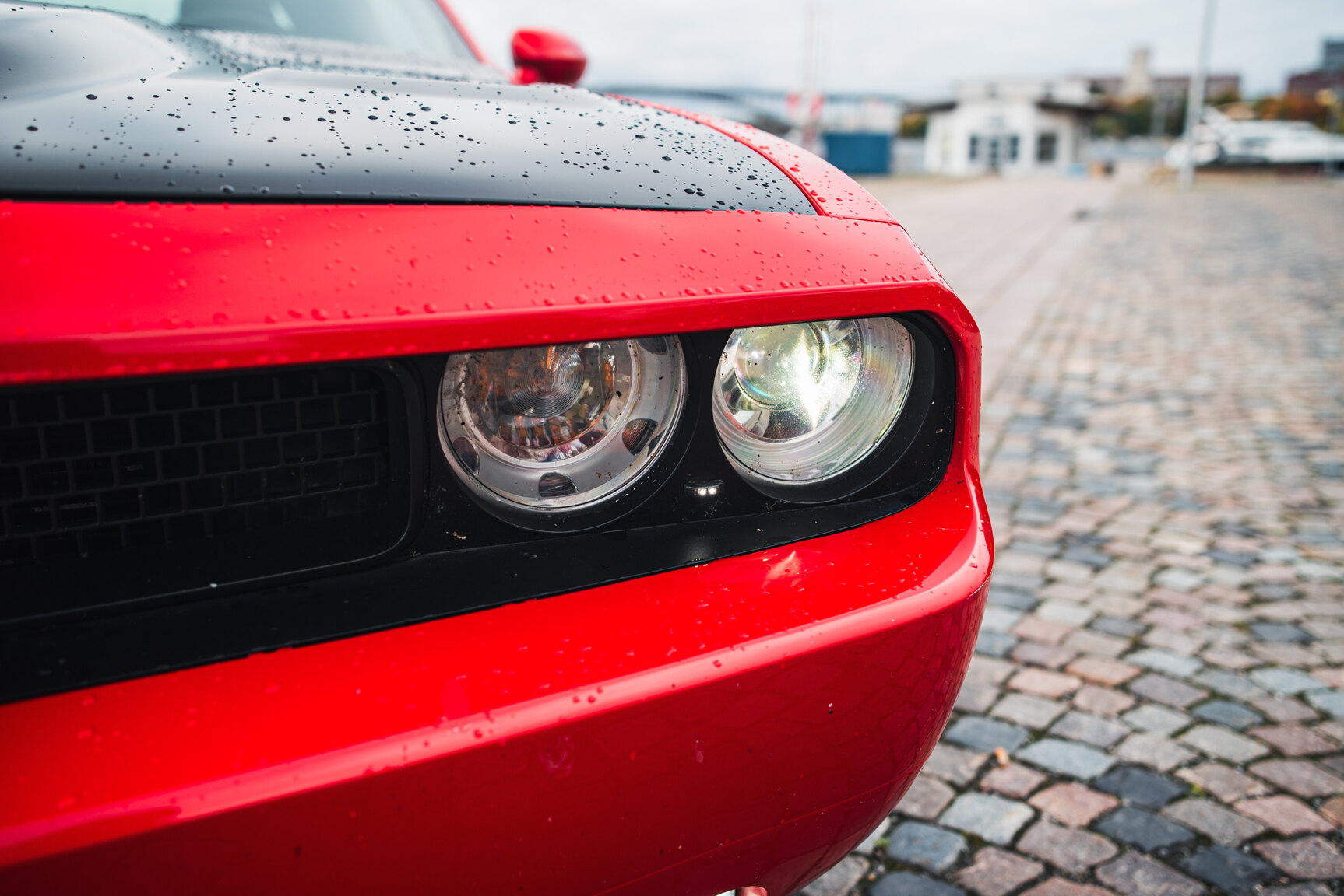 Exterior image of 2010 Dodge Challenger 5.7 V8 HEMI Manuell