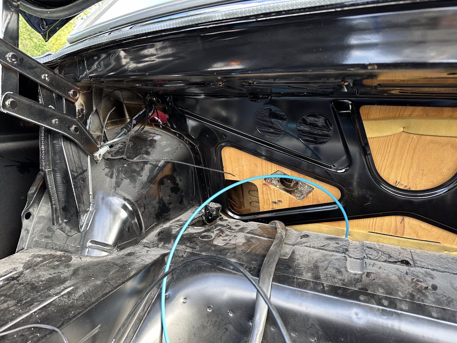 Image of 1969 Volvo 144 custom mechanics