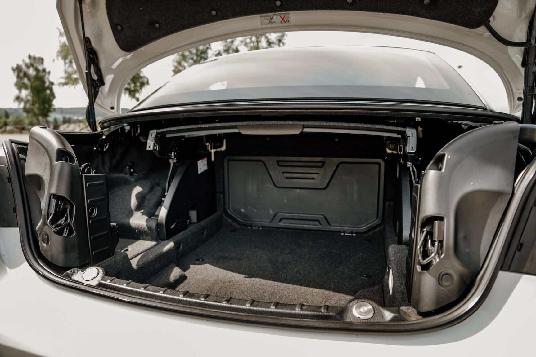 Interior image of 2015 BMW M4 Cabriolet