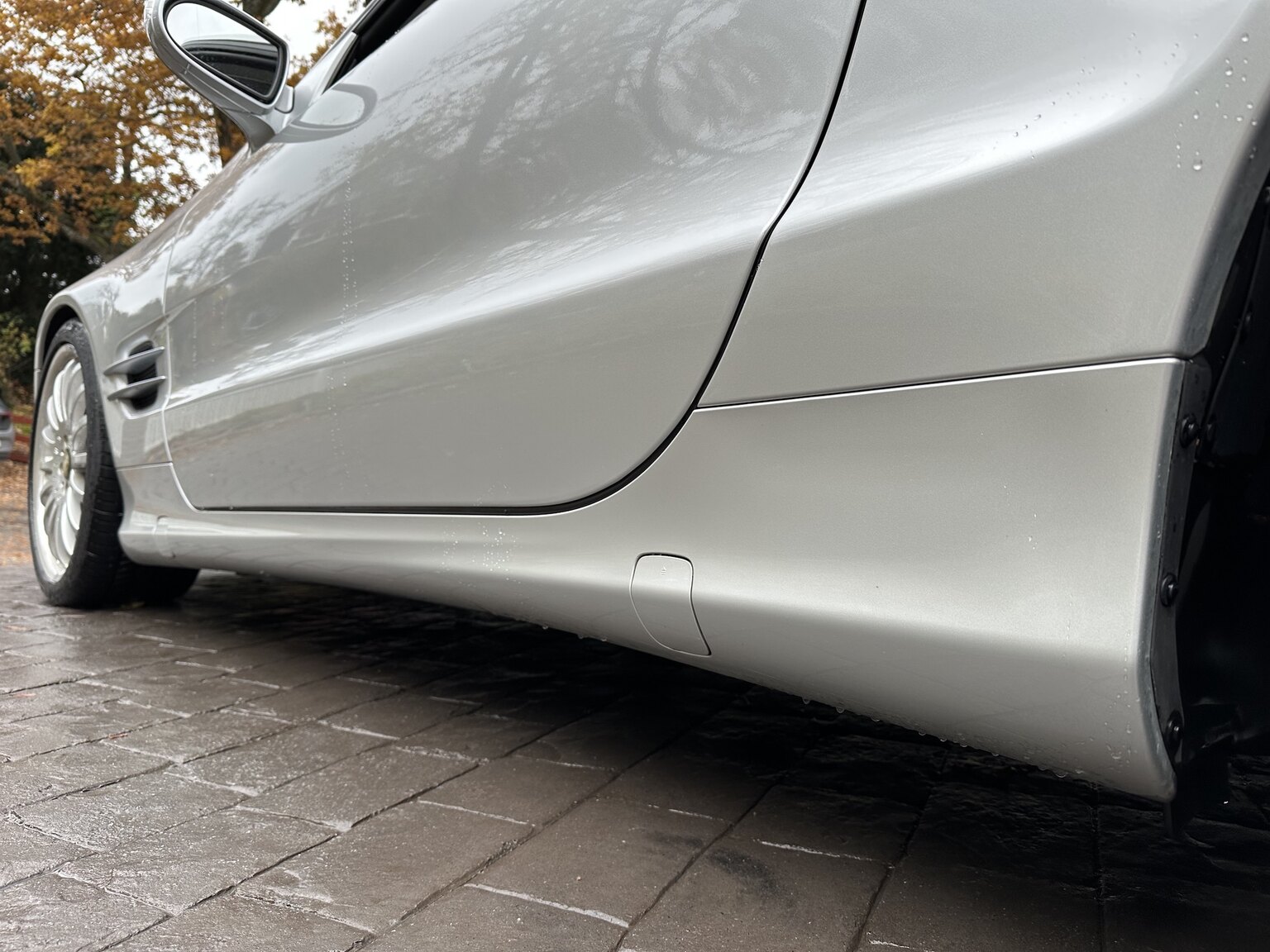 Exteriörbild på 2005 Mercedes-Benz SL 350