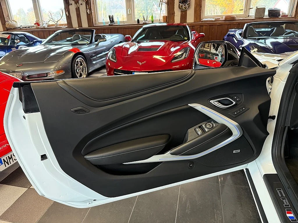 Bild von 2018 Chevrolet Camaro (19)