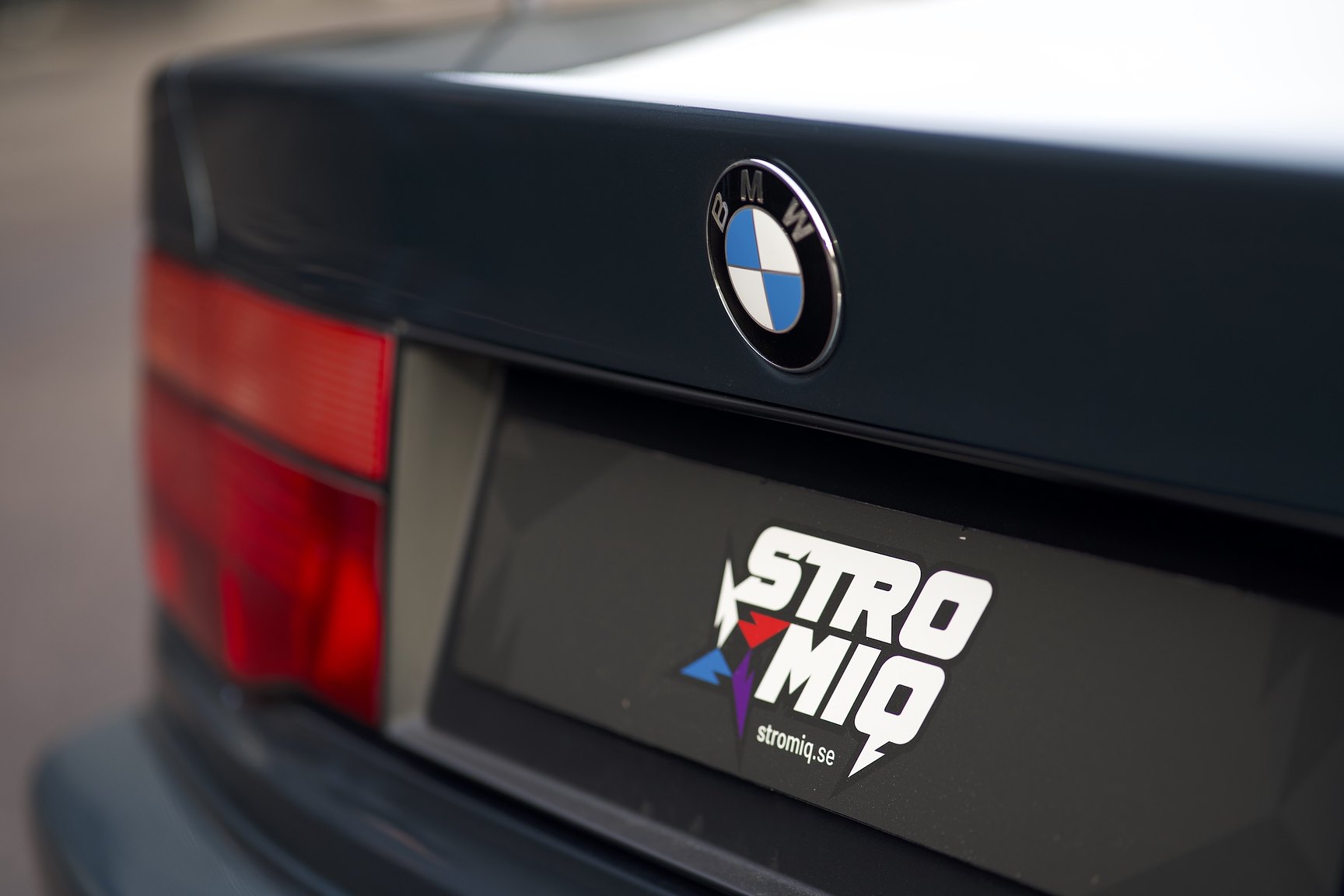 Exteriörbild på 1992 BMW 850i 6-speed manual - NO RESERVE