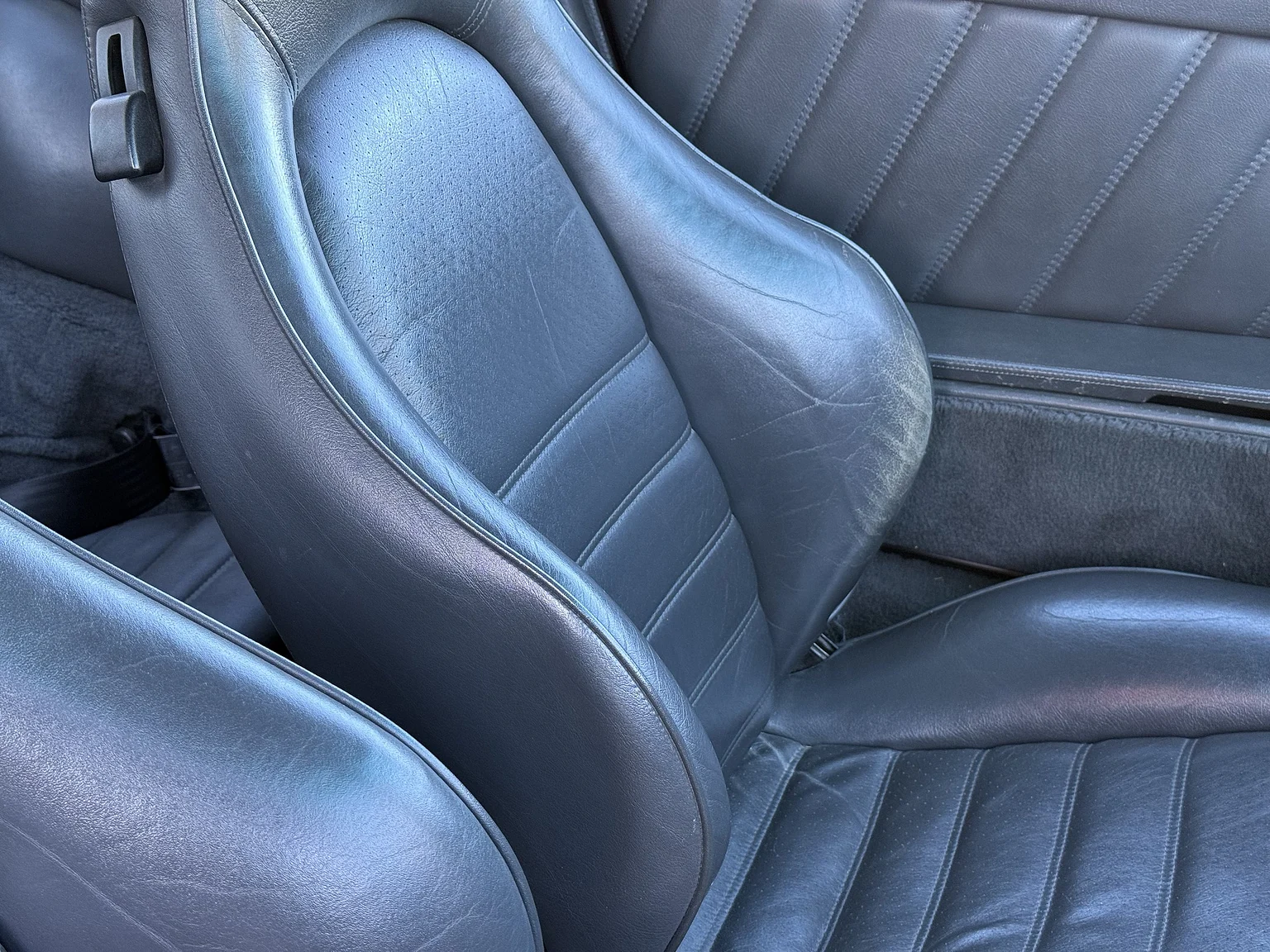 Innenraumfoto von 1989 Porsche 911 / 930 3.3 Turbo 5-speed (46)