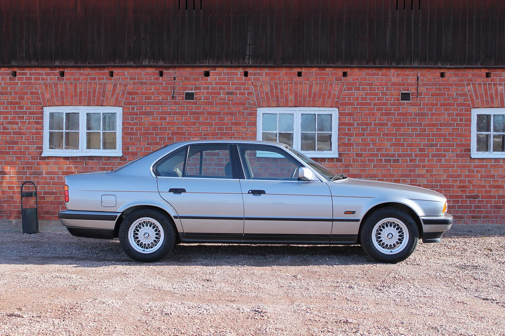 Exteriörbild på 1988 BMW 535i - NO RESERVE (33)