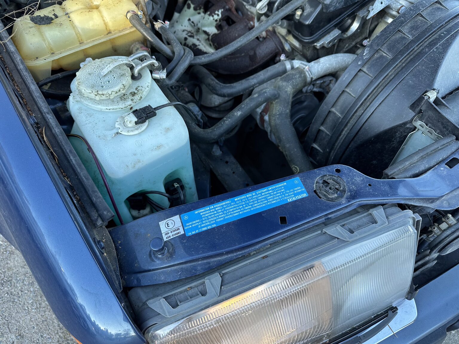 Image of 1991 Mercedes-Benz 230 E  mechanics
