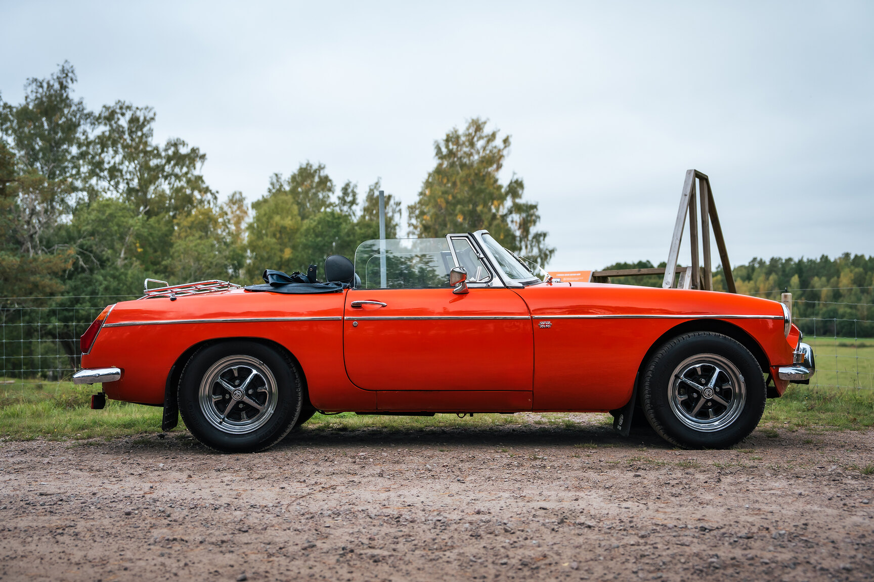 Aussenfoto 1973 MG MGB Roadster (4)