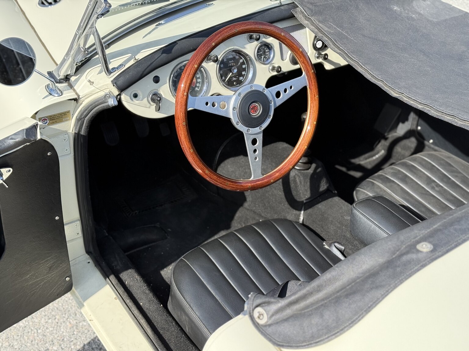 Interior image of 1959 MG MGA 1500