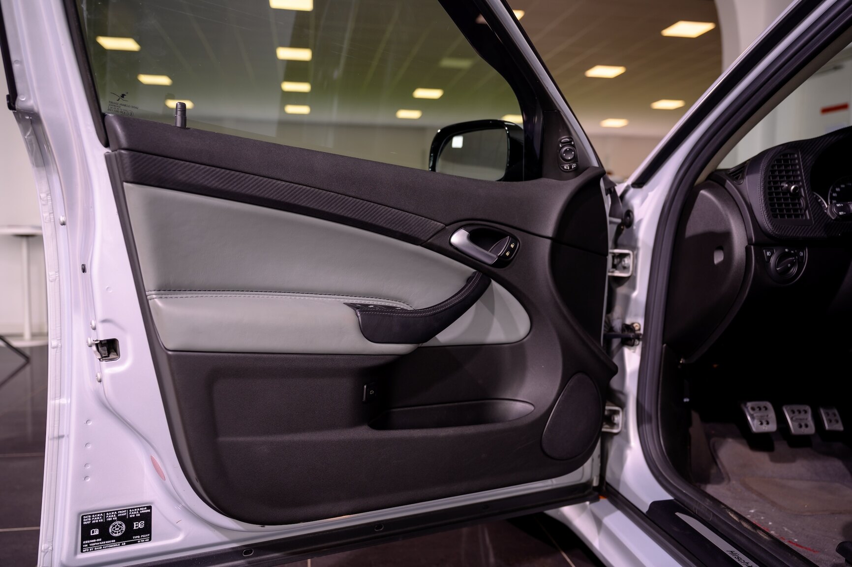 Innenraumfoto von 2008 SAAB 9-3 Aero SportSedan Silver Beast SFRO