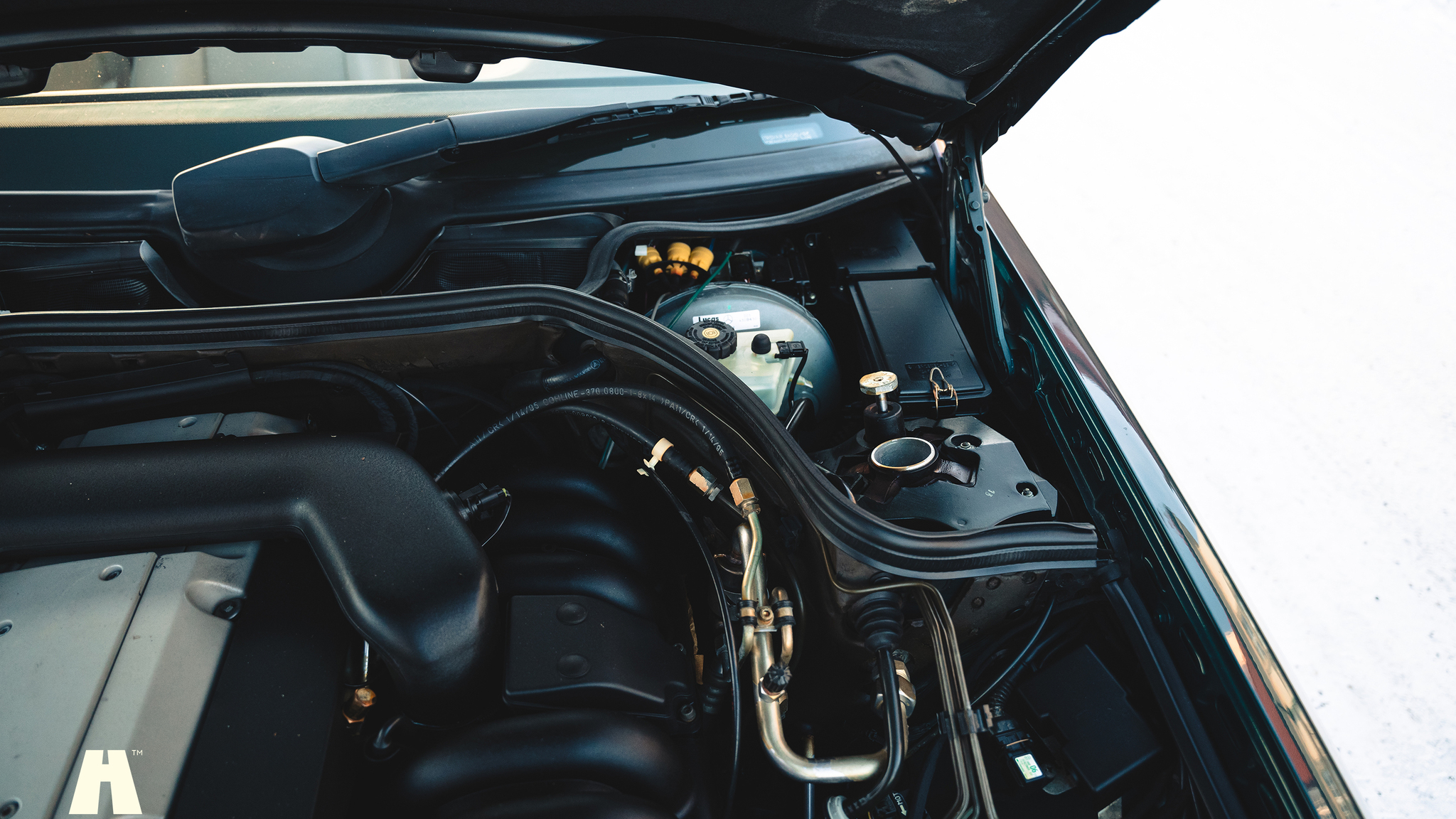 Image of 1995 Mercedes-Benz E320 Cabriolet  mechanics