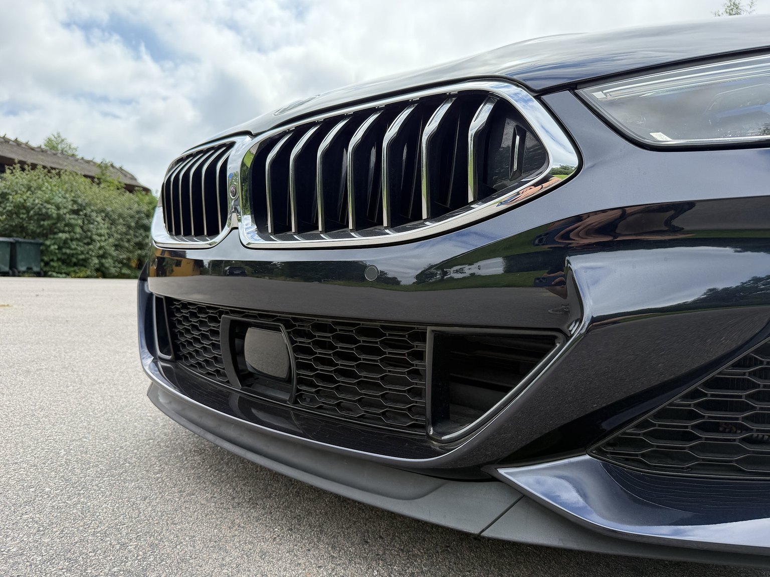 Exterior image of 2019 BMW M850i xDrive Convertible Steptronic