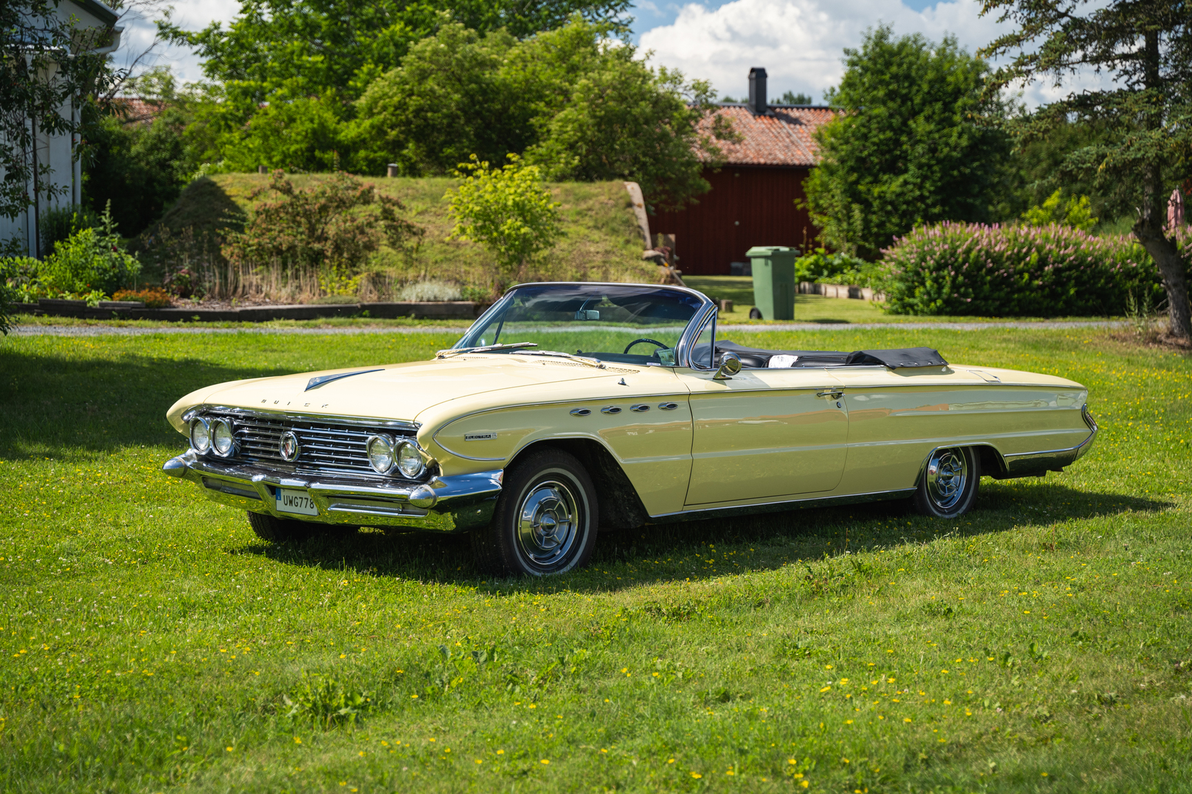 Exteriörbild på 1961 Buick Electra 225 cab