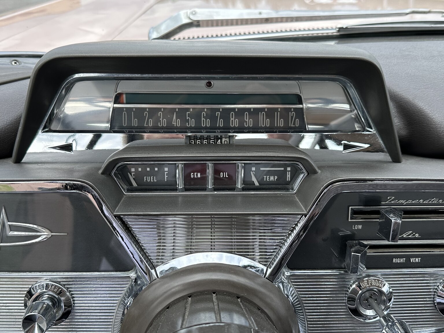 Interior image of 1959 Mercury Monterey 4-door Hardtop Cruiser