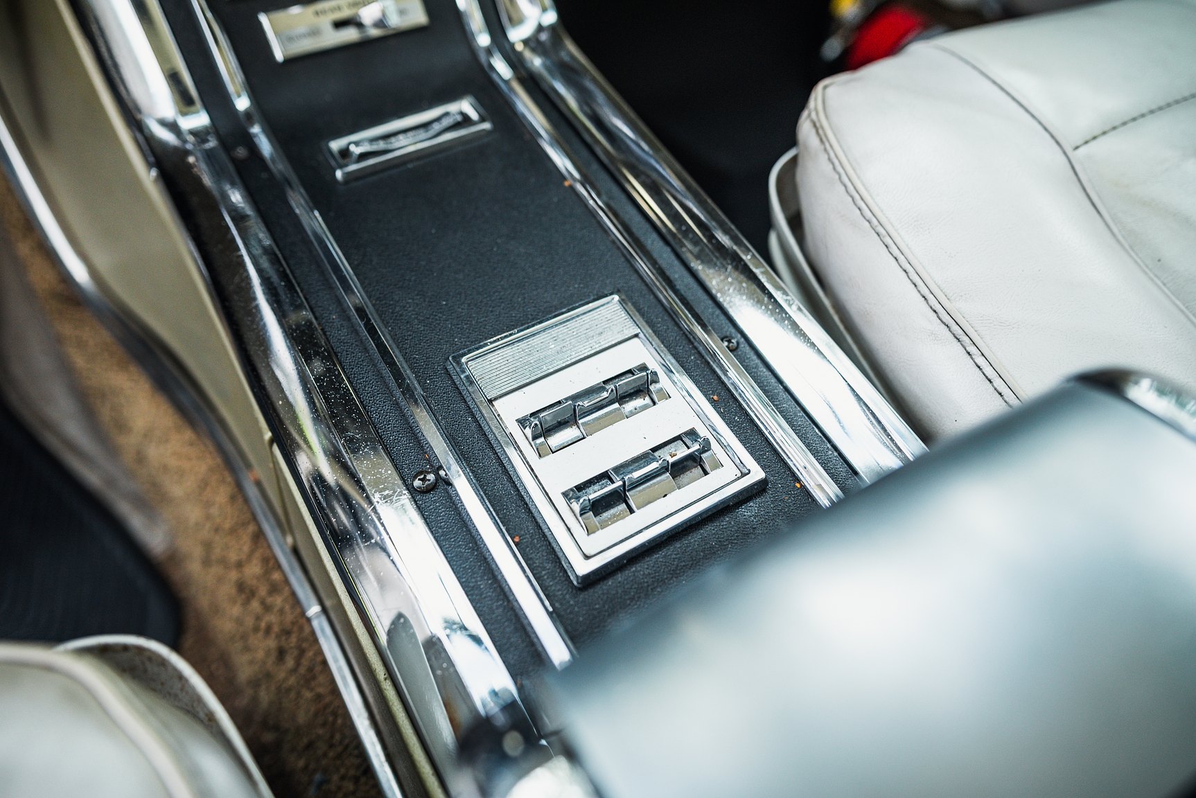 Innenraumfoto von 1966 Ford Thunderbird Town Hardtop