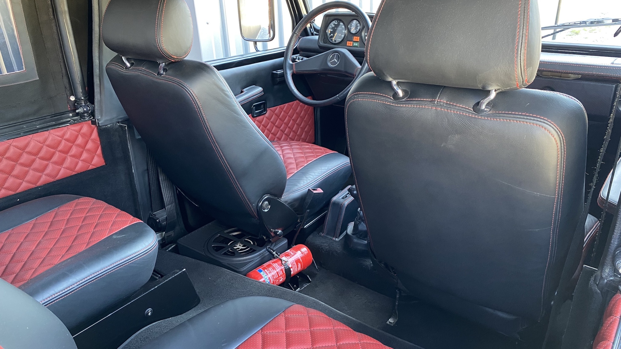 Interiörbild 1996 Mercedes G230 STEYR-PUCH Automat