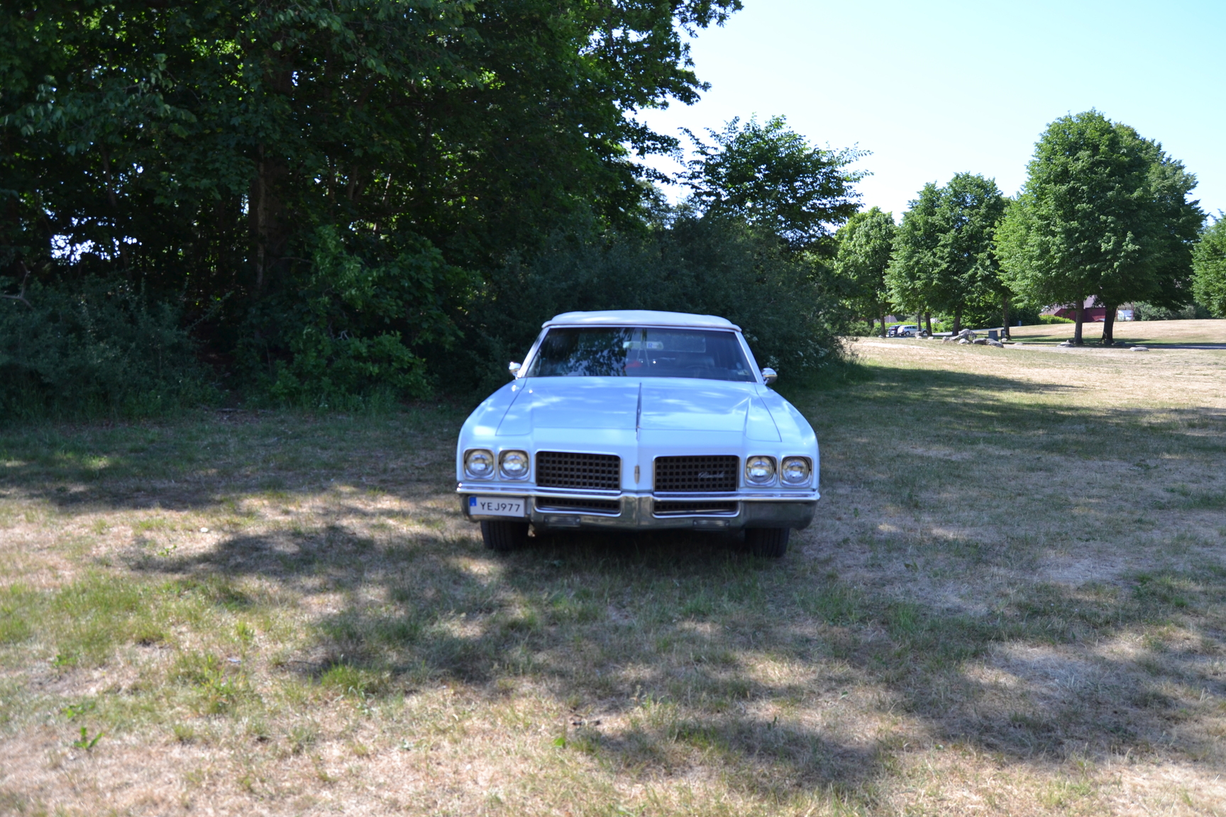 Exterior image of 1970 Oldsmobile Ninety eight Convertible (2)