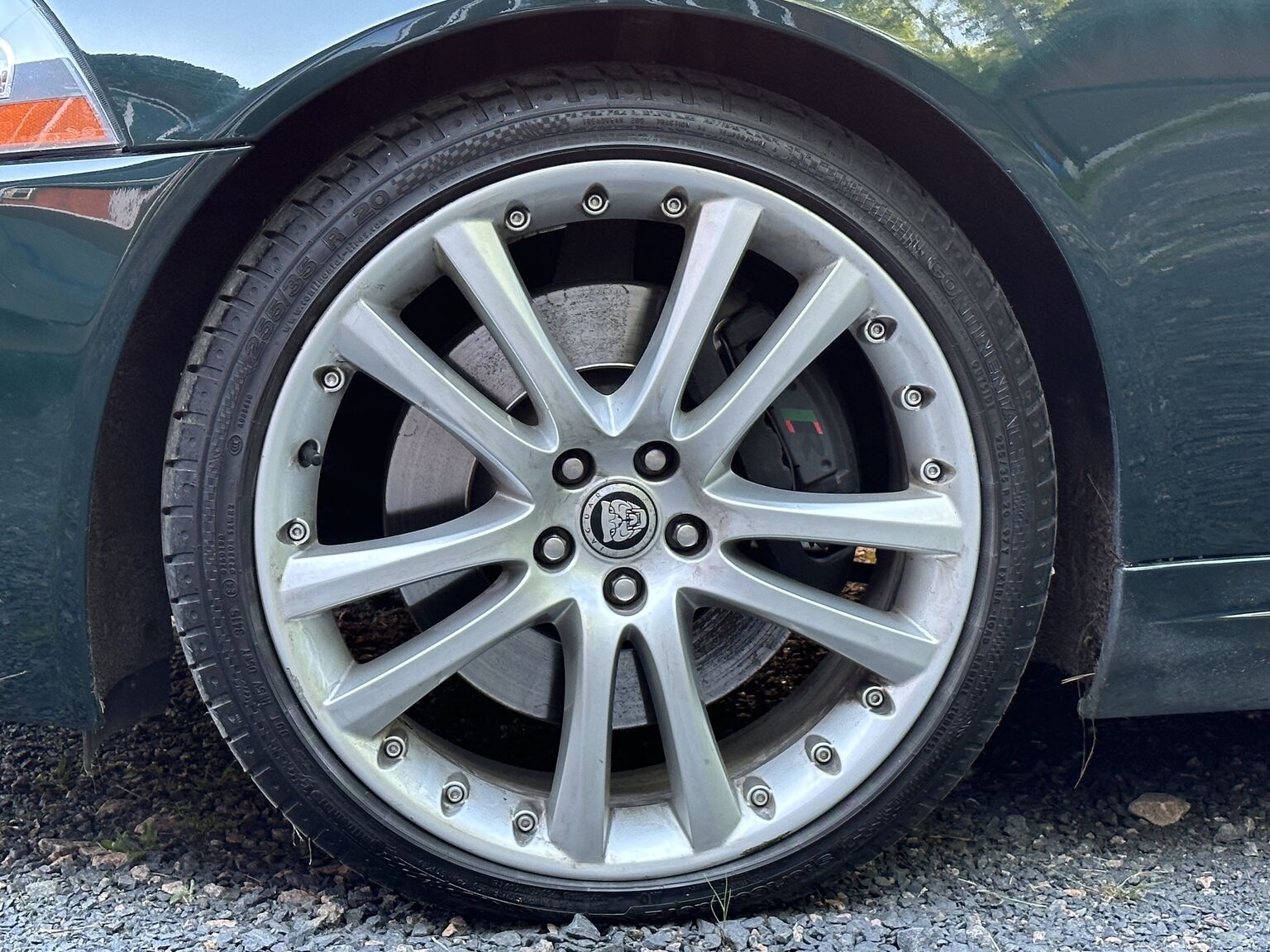 Exteriörbild på 2007 Jaguar XKR