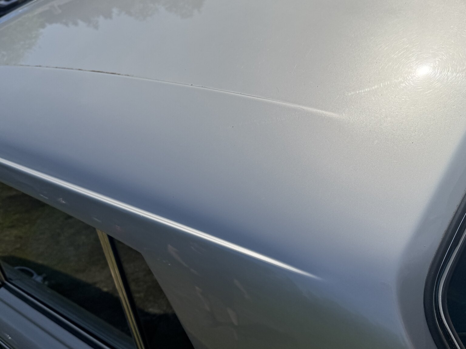 Exterior image of 1976 Rolls-Royce Silver Shadow