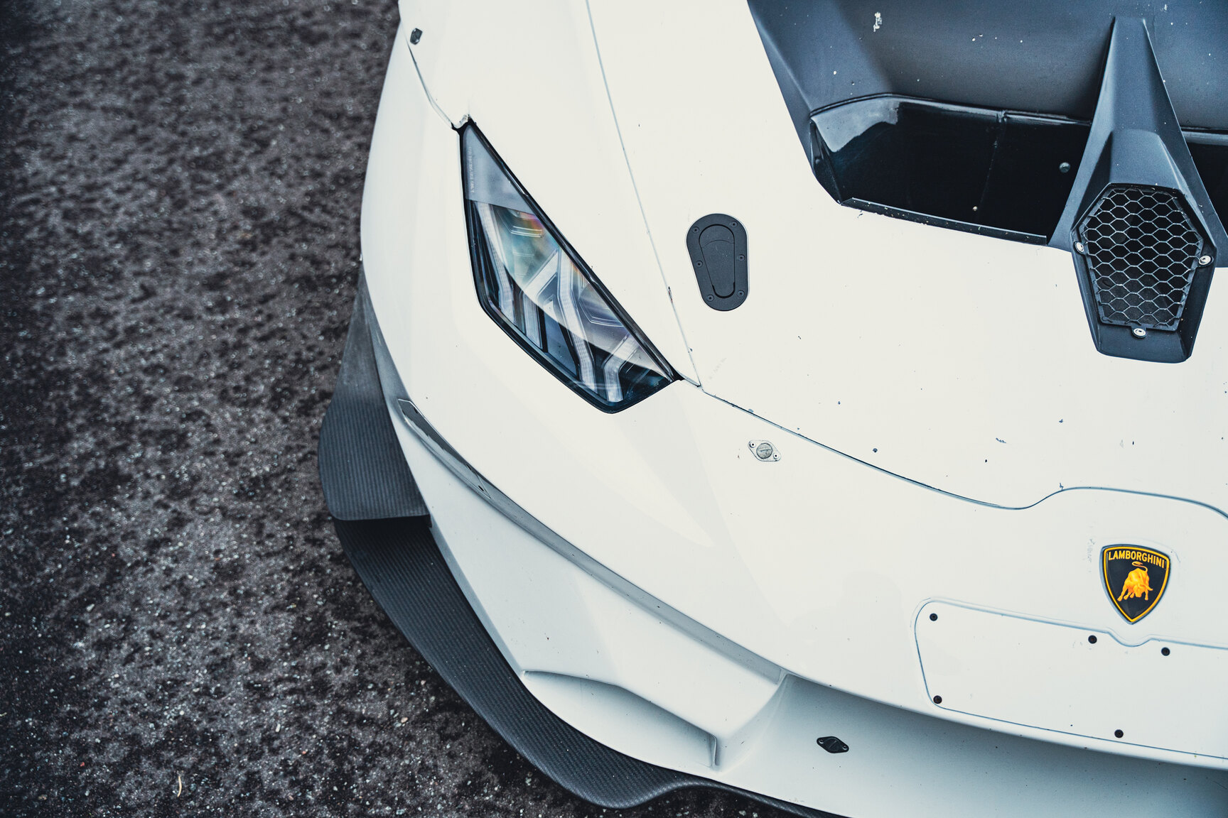 Exteriörbild på 2017 Lamborghini Huracan Supertrofeo LP620-2