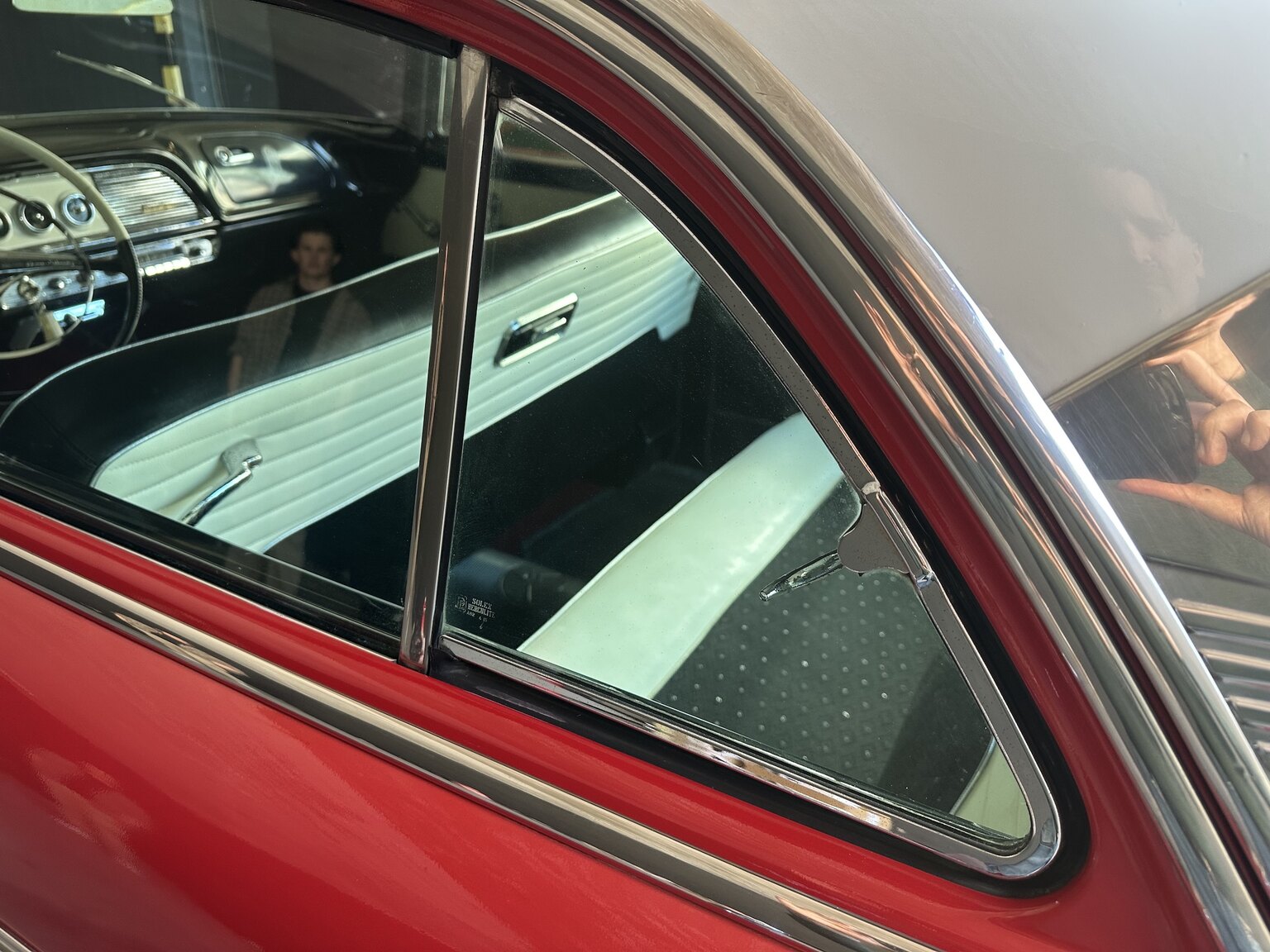 Exteriörbild på 1955 Dodge Custom Royal Sedan HEMI
