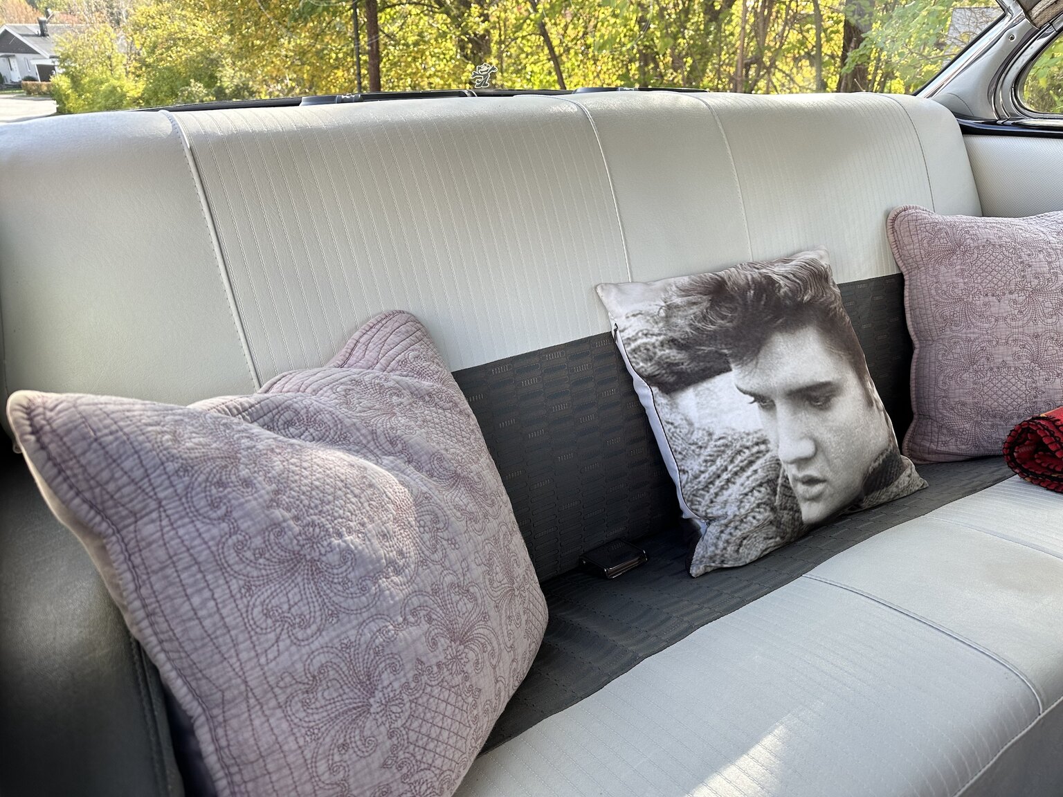 Innenraumfoto von 1957 Chevrolet Two-Ten Restomod (38)