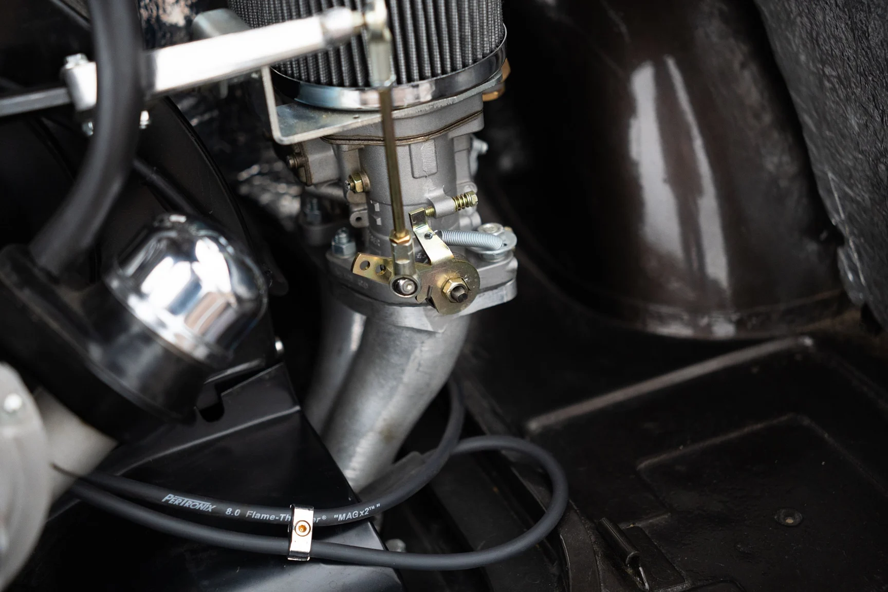 Image of 1962 Volkswagen 1200 Karmann Coupe mechanics (25)